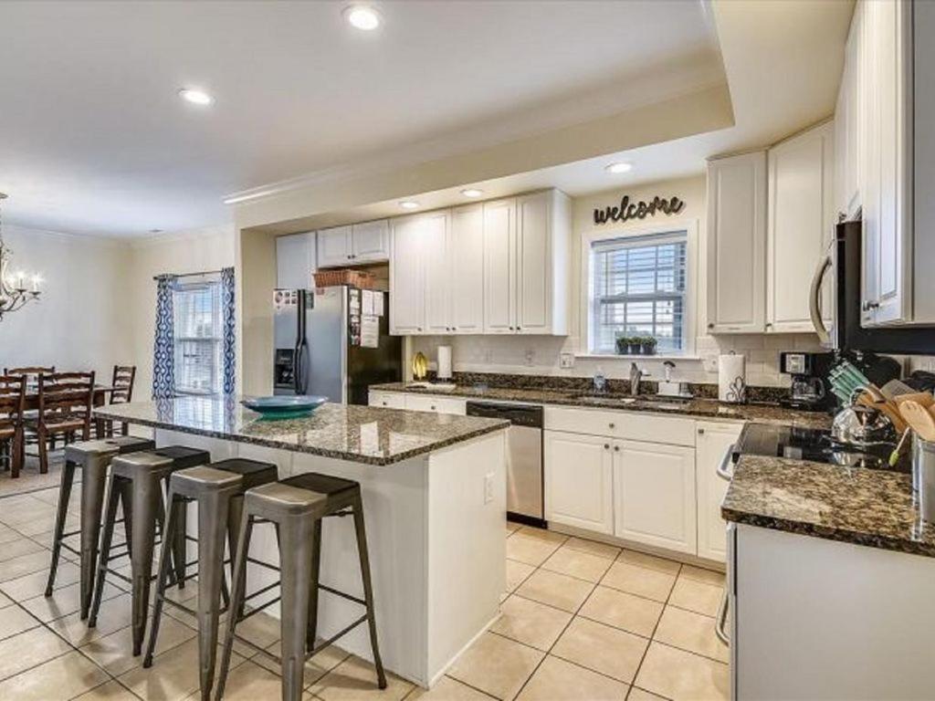 Ocean View Luxury Rental - Sleeps 16 Миртл-Бич Экстерьер фото